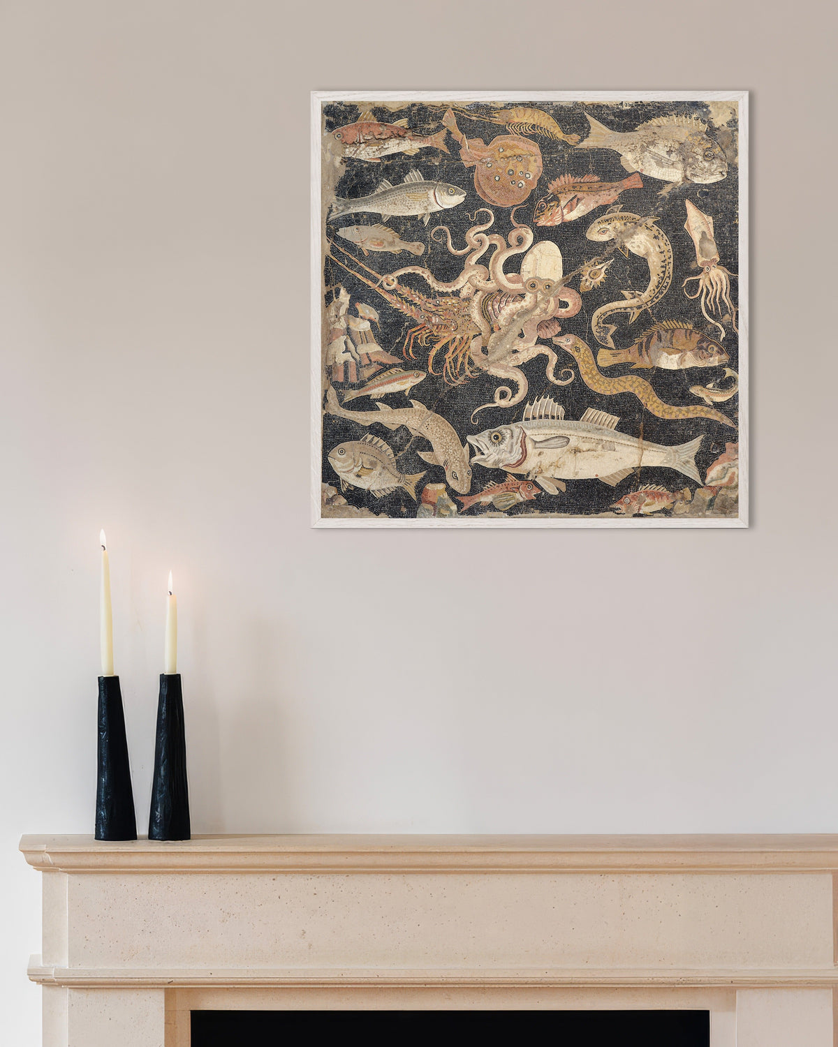 Poster med Mosaik med marint liv från det antika Pompeji – romerska havsdjur som poster, med vit träram