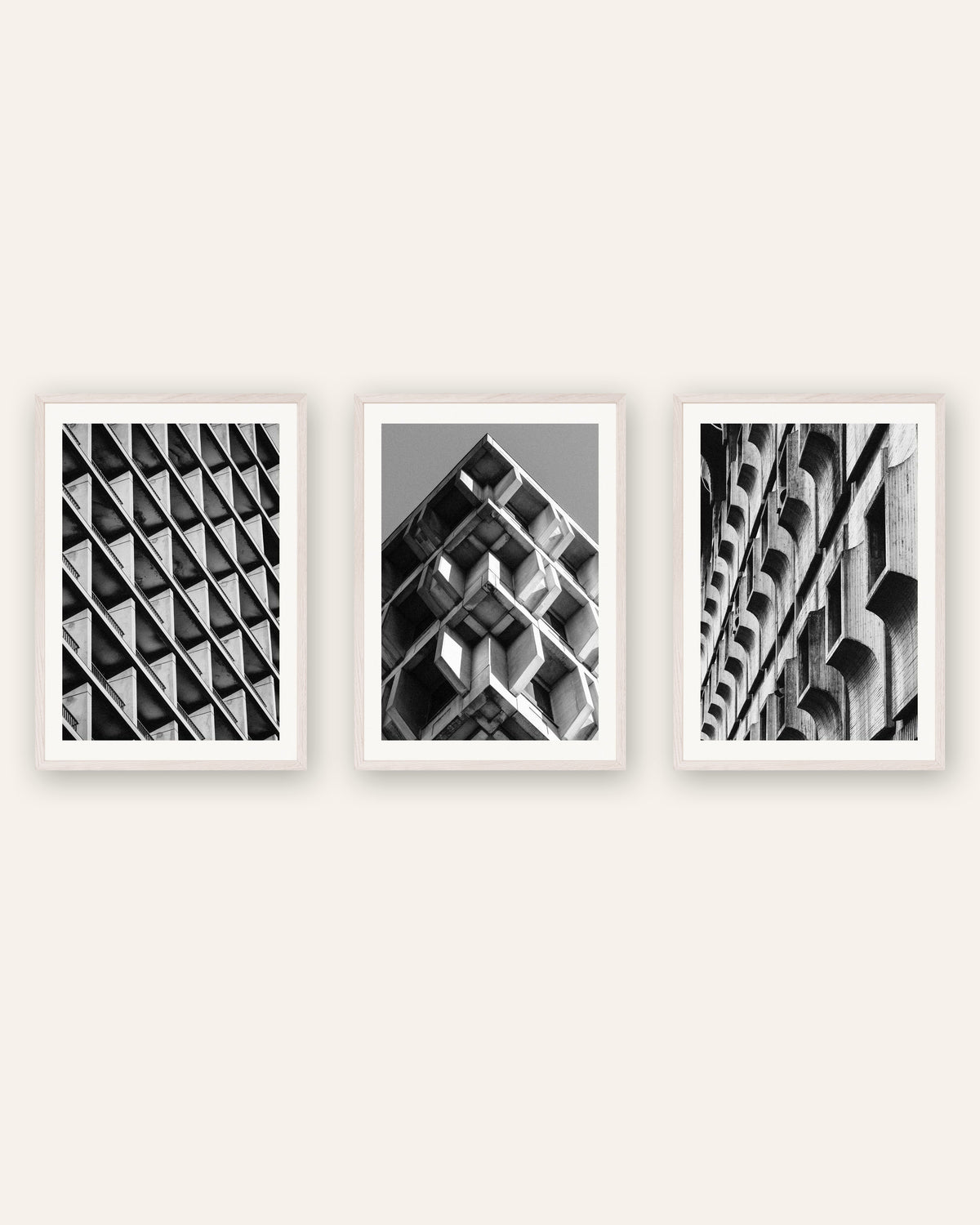 Brutalism-posters, set med 3: mönster i betong, i vita ekramar