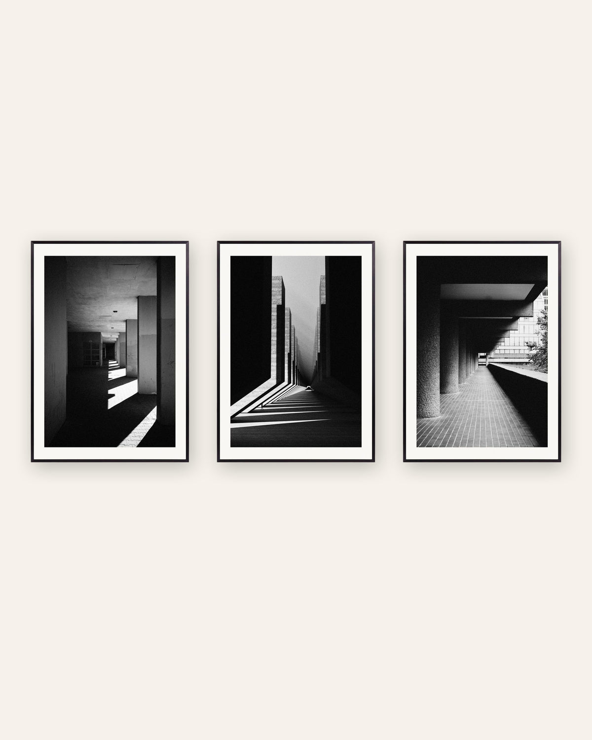 Brutalism-posters, set med 3: ljus och skugga, i svarta metallramar