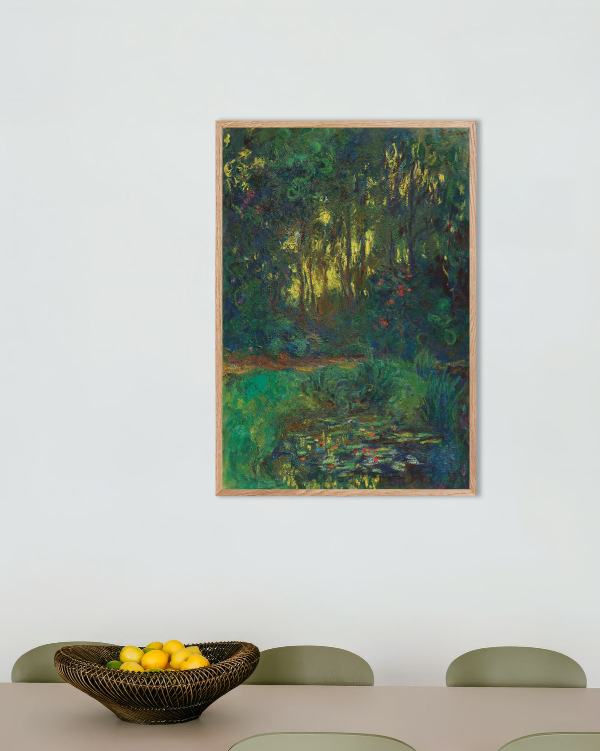 Poster Hörn av näckrosdammen (1918–1919) av Claude Monet med ram i naturträ