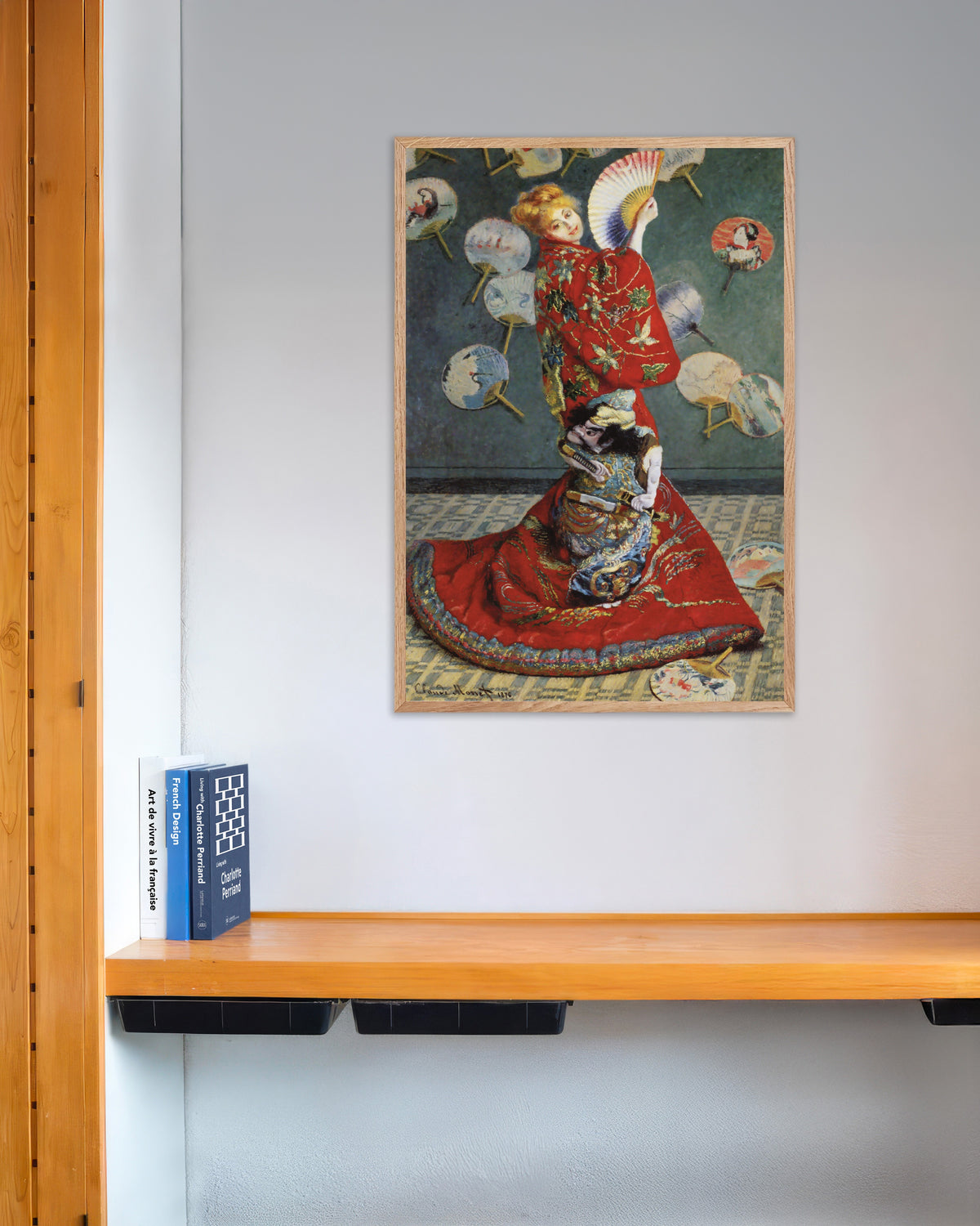 Poster La Japonaise, Camille Monet i japansk dräkt (1876) av Claude Monet med ram i naturträ