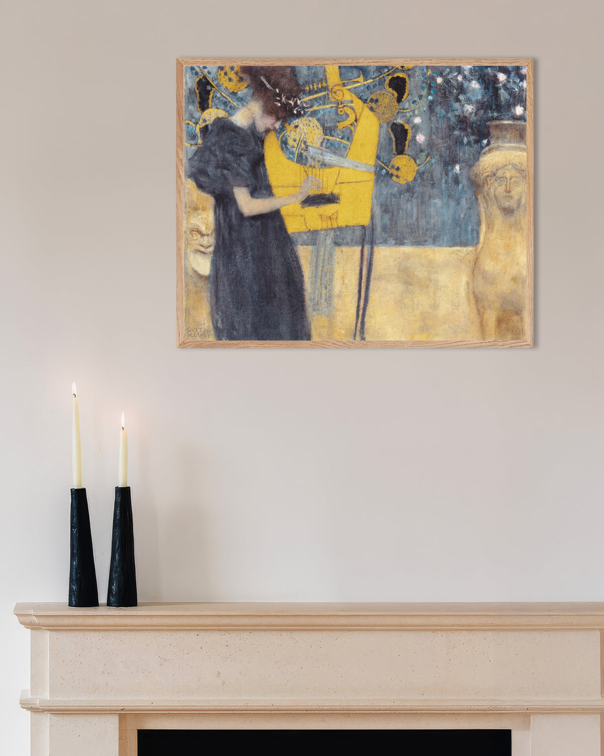 Poster Musiken I (1895) av Gustav Klimt med ram i naturträ