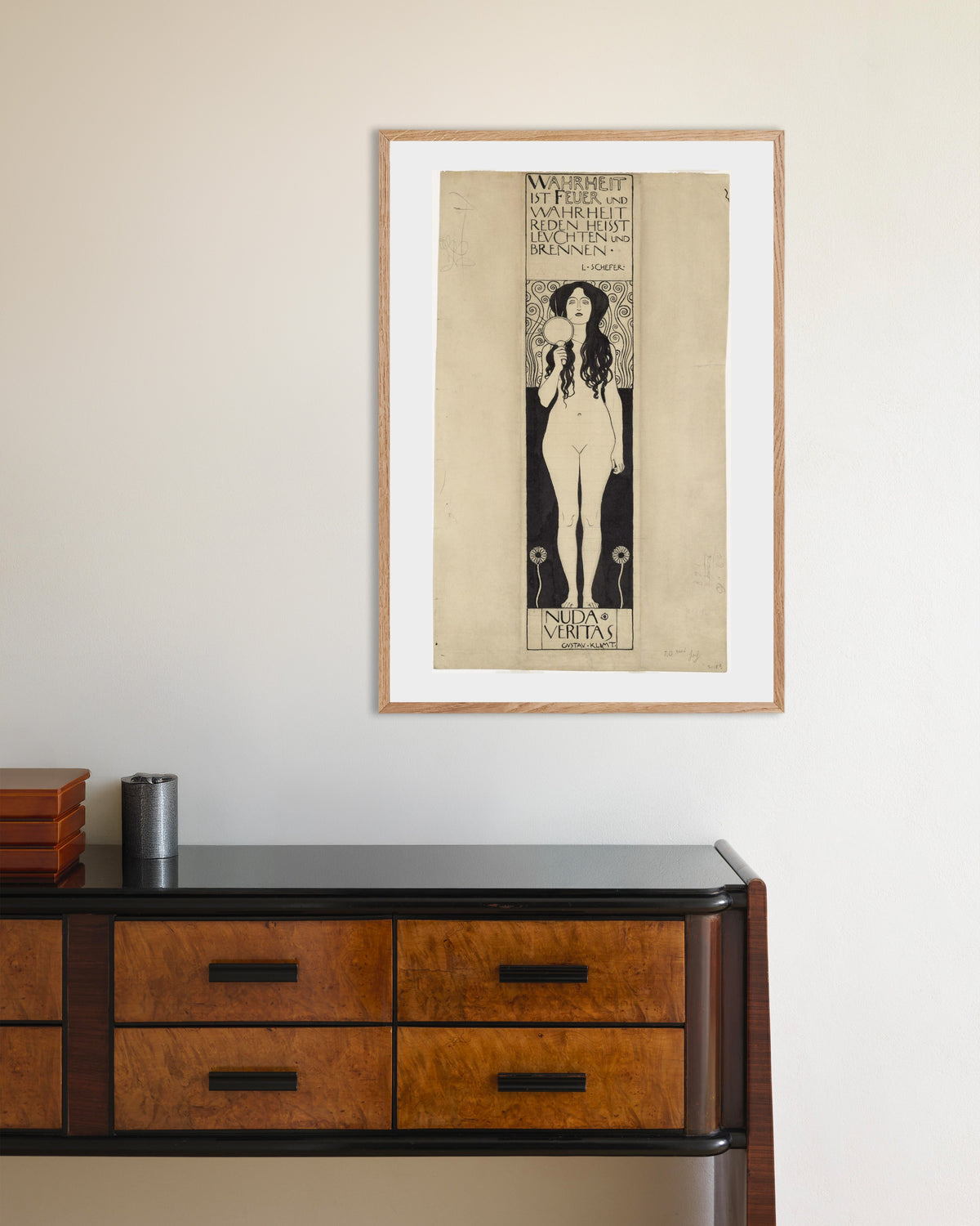 Poster Nuda Veritas (1898) av Gustav Klimt med ram i naturträ
