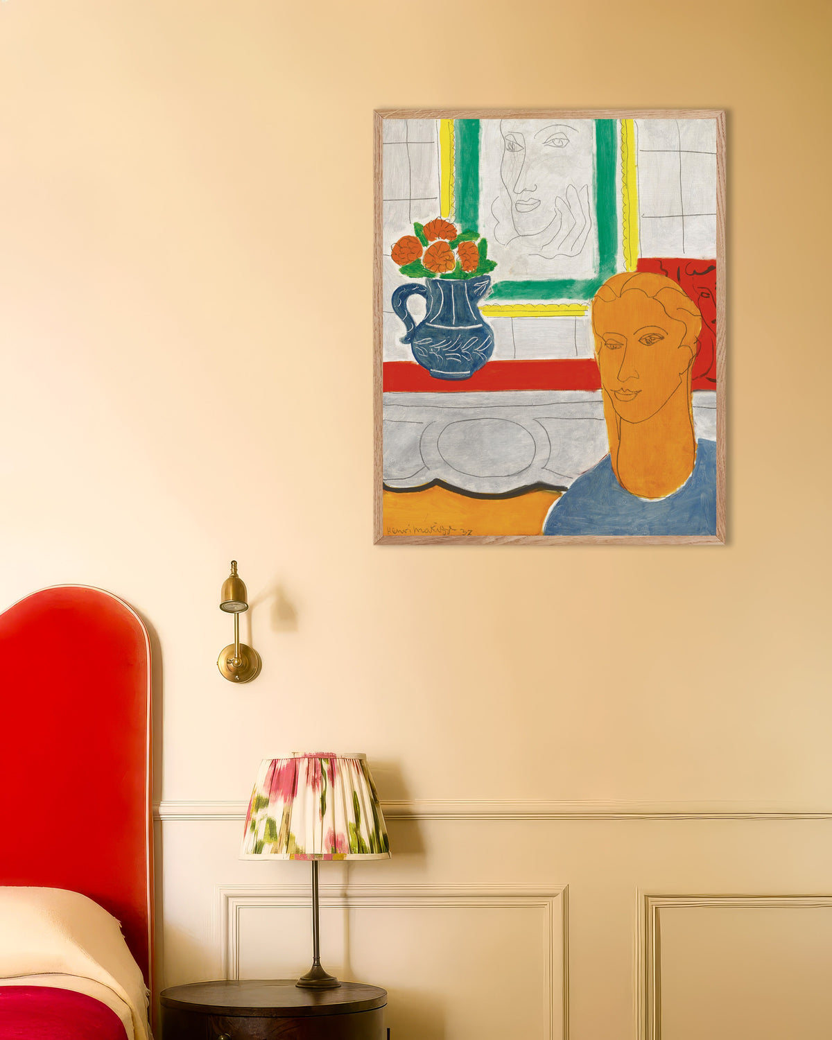 Poster av Ockrahuvud (Figur och bukett) (1937) av Henri Matisse, med ram av naturträ