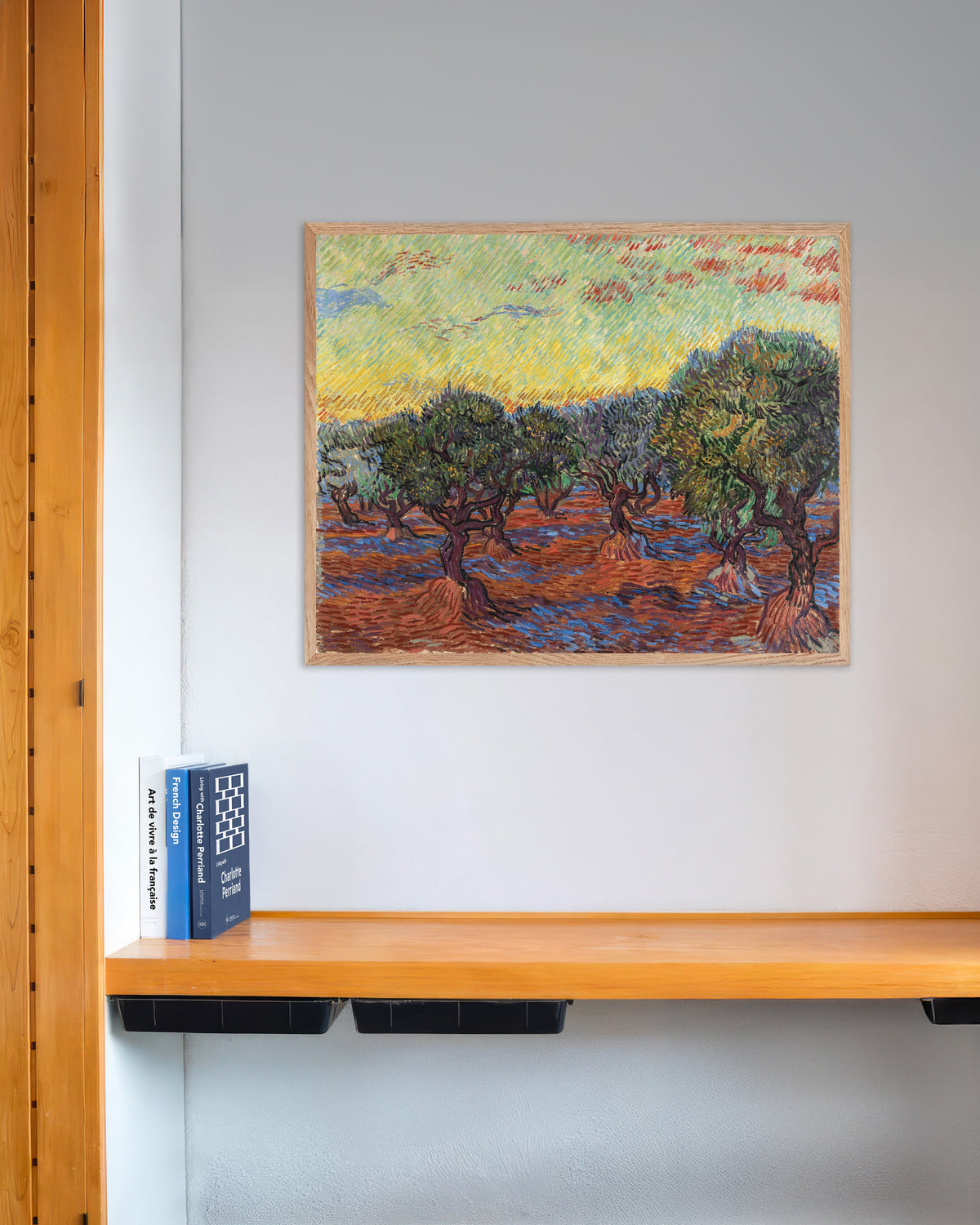Poster av Olivlund med orange himmel (1889) av Vincent van Gogh, med ram av naturträ