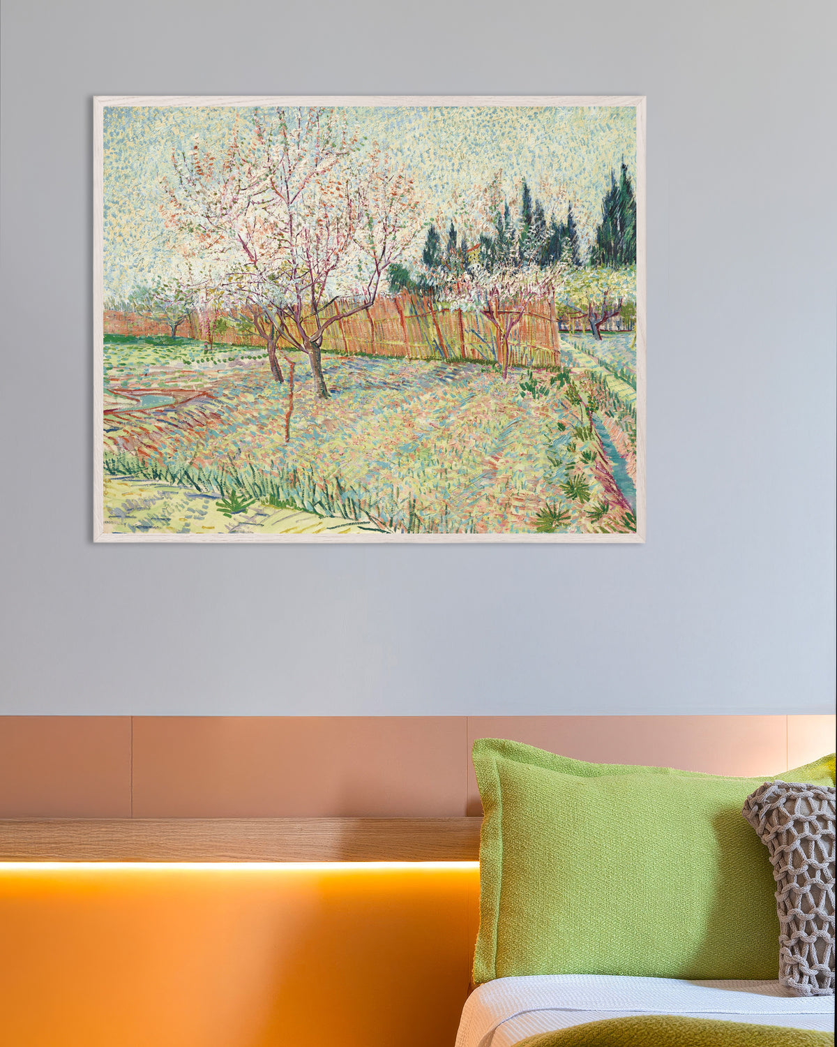 Poster av Fruktträdgård omgärdad av cypresser (1888) av Vincent van Gogh, med vit träram