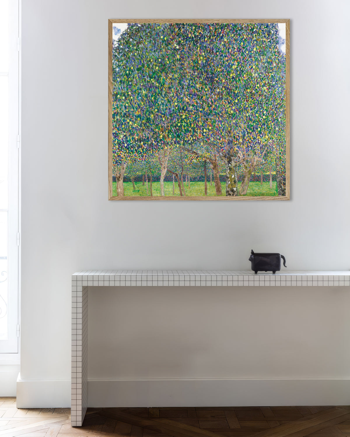 Poster Päronträdet (1903) av Gustav Klimt med ram i naturträ