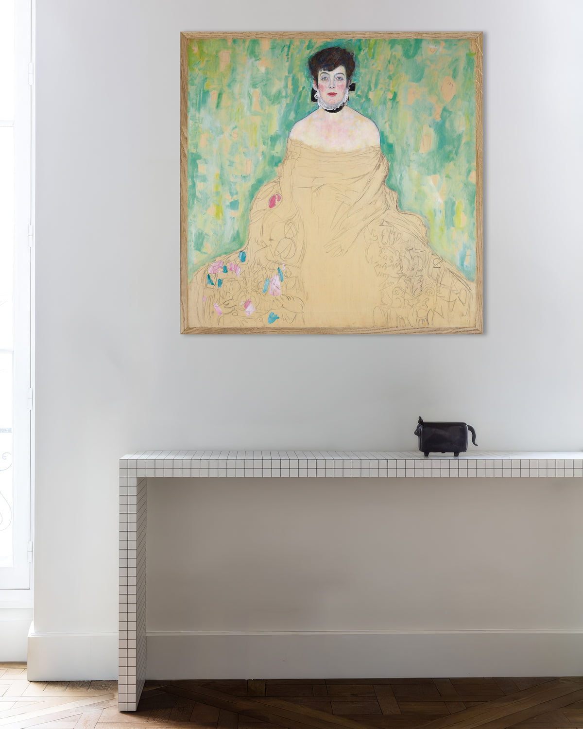 Poster Porträtt av Amalie Zuckerkandl (1917) av Gustav Klimt med ram i naturträ