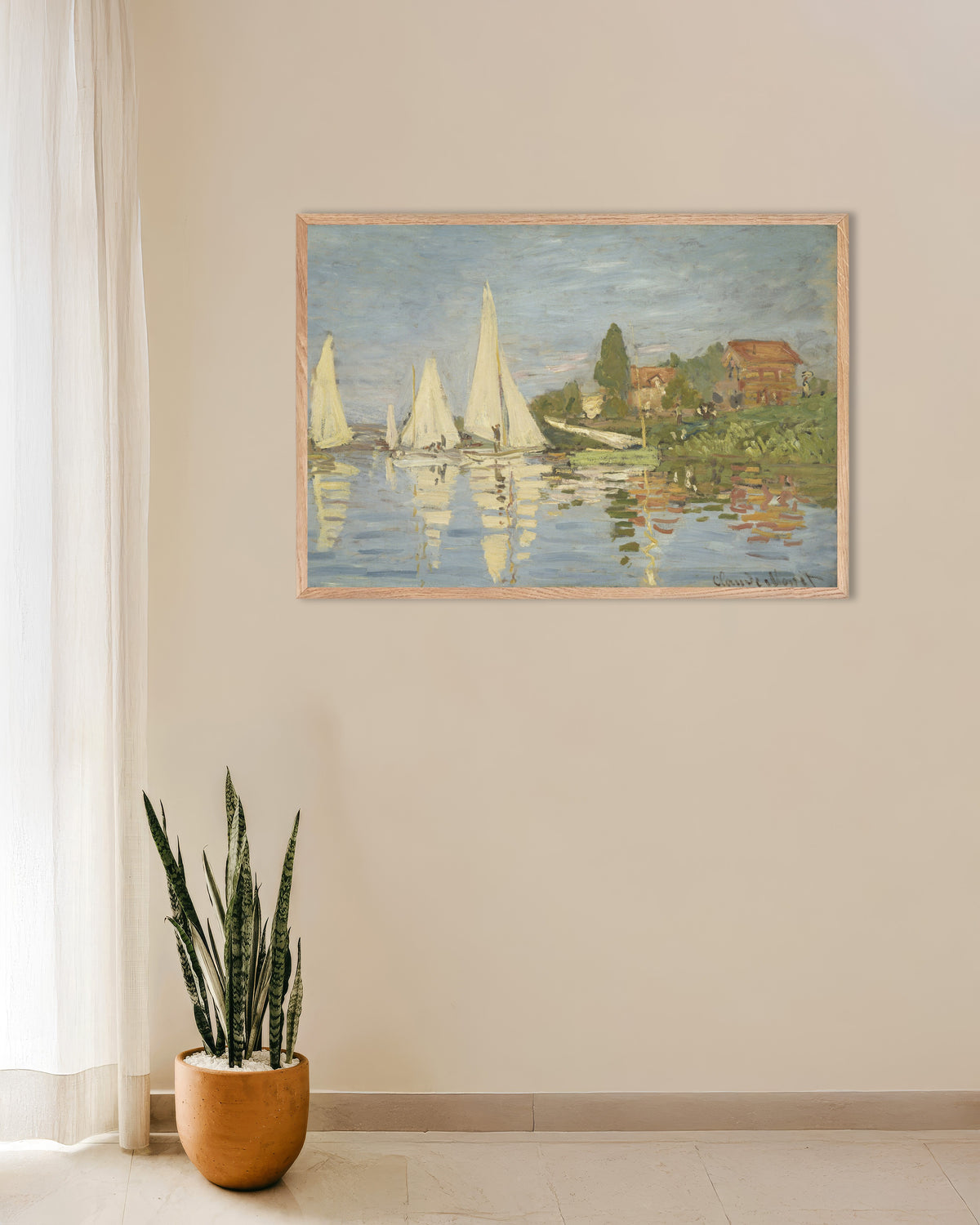 Poster Kappsegling vid Argenteuil (ca 1872) av Claude Monet med ram i naturträ
