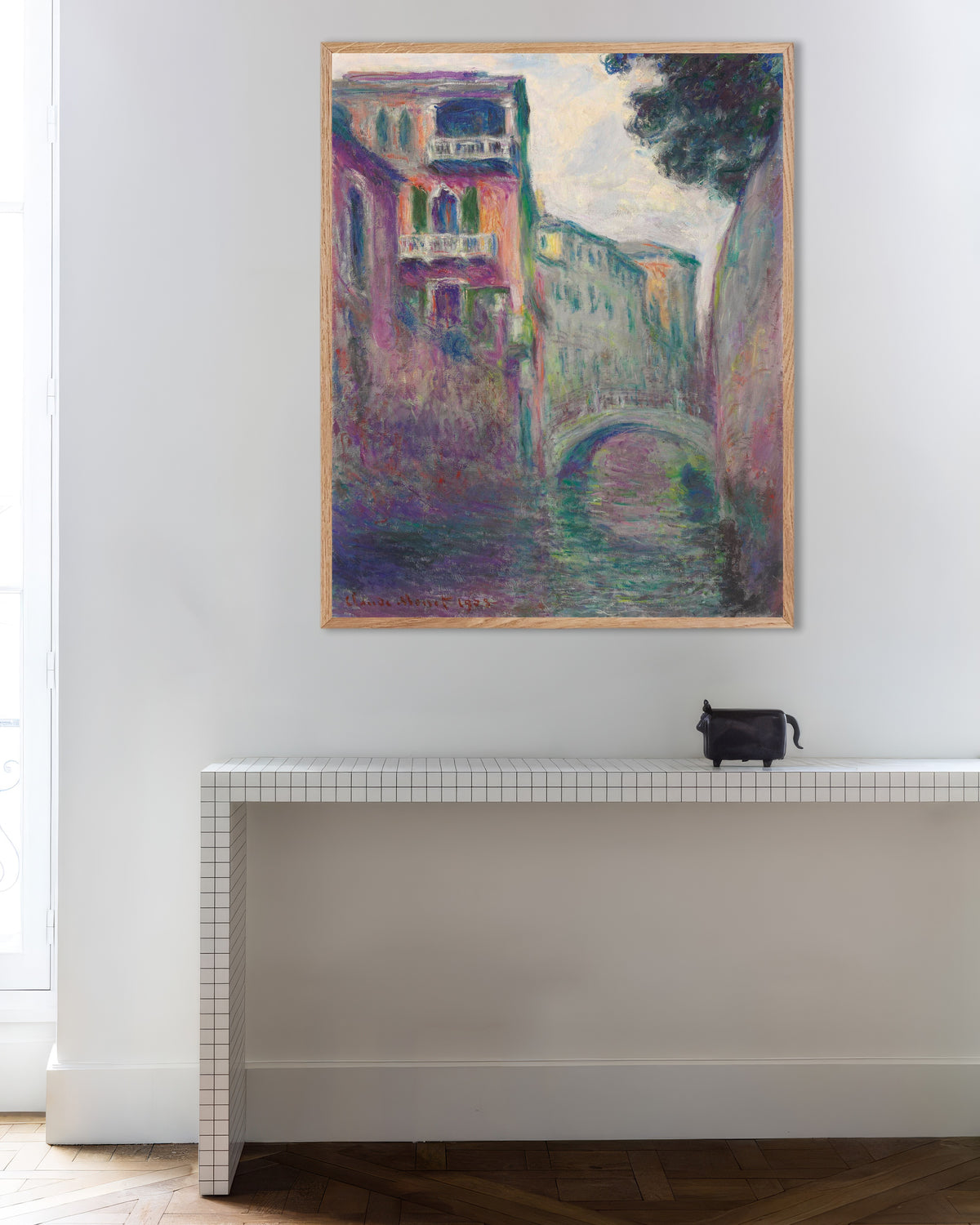 Poster Rio della Salute (1908) av Claude Monet med ram i naturträ