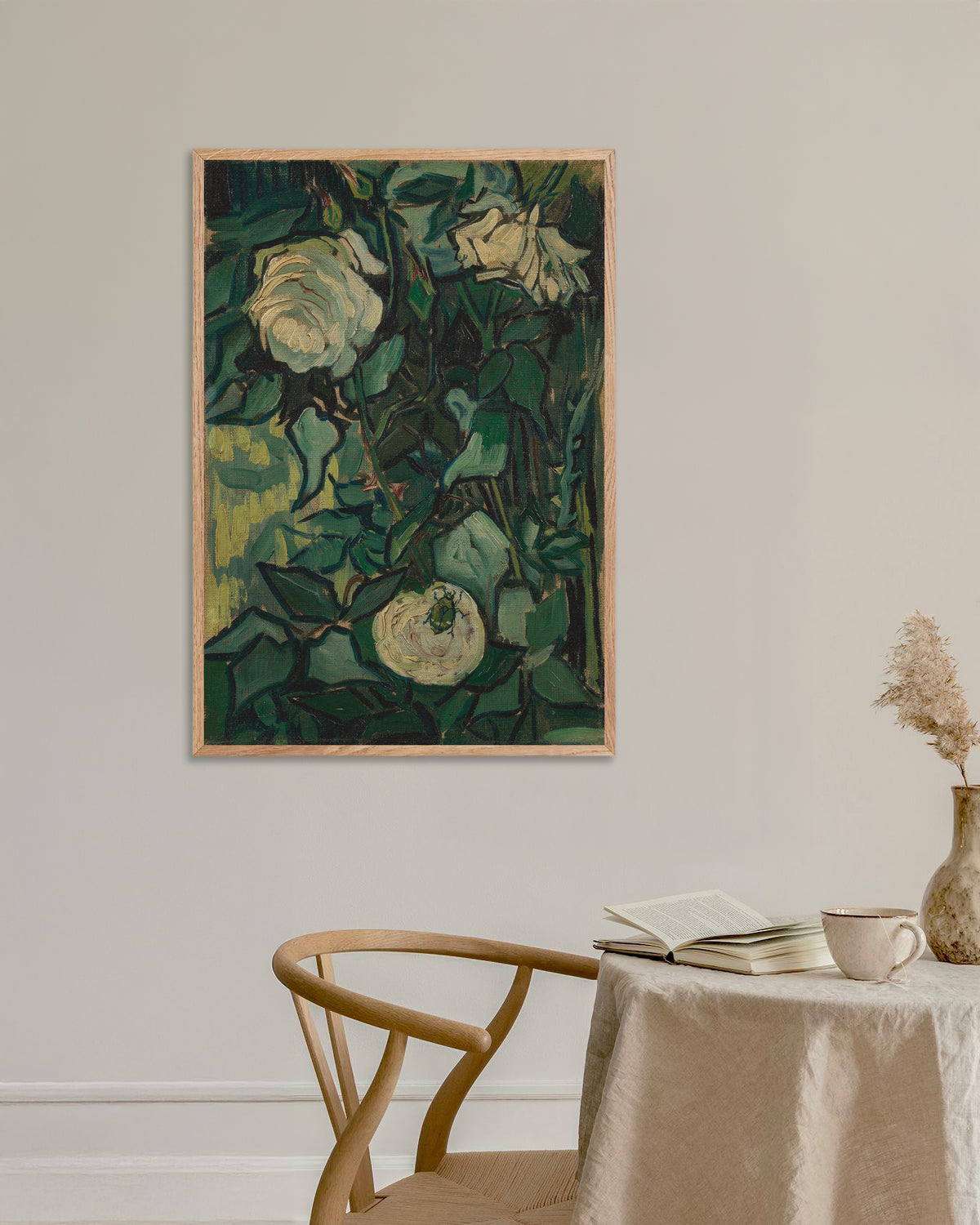 Poster med Rosbuske med en skalbagge (1889) av Vincent van Gogh, med träram i naturträ