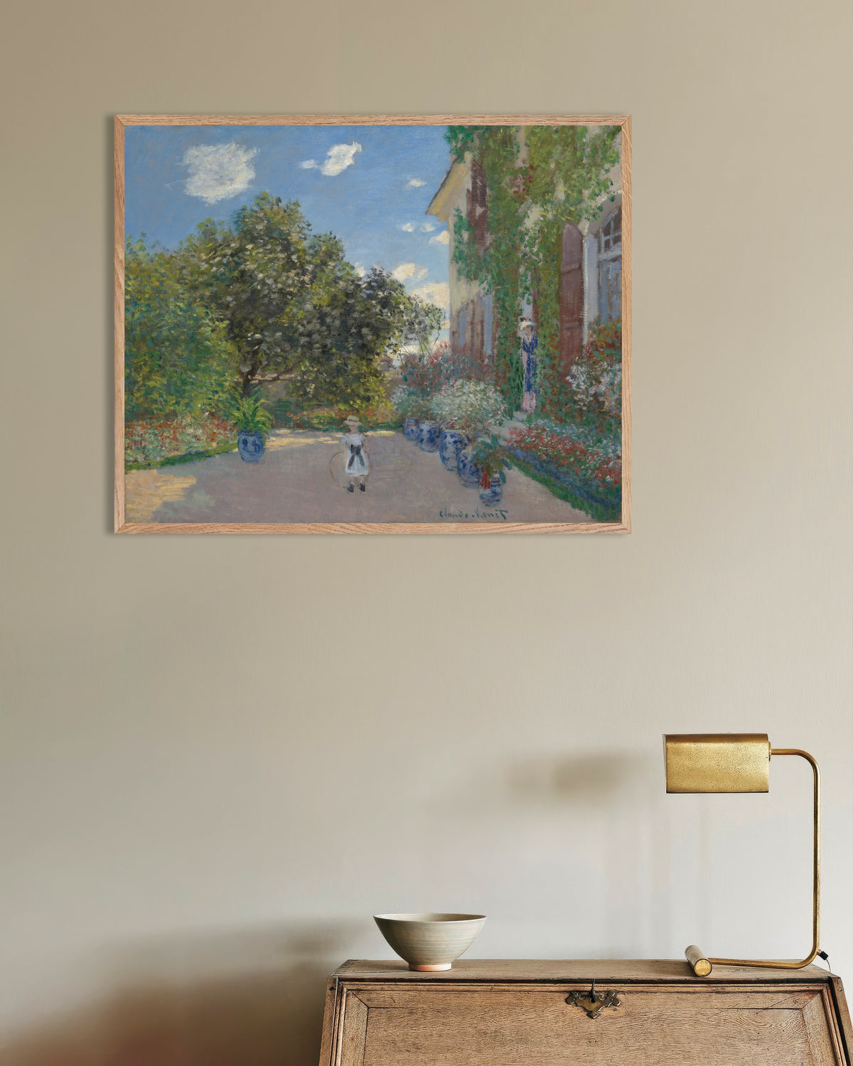Poster Konstnärens hus i Argenteuil (1873) av Claude Monet med ram i naturträ