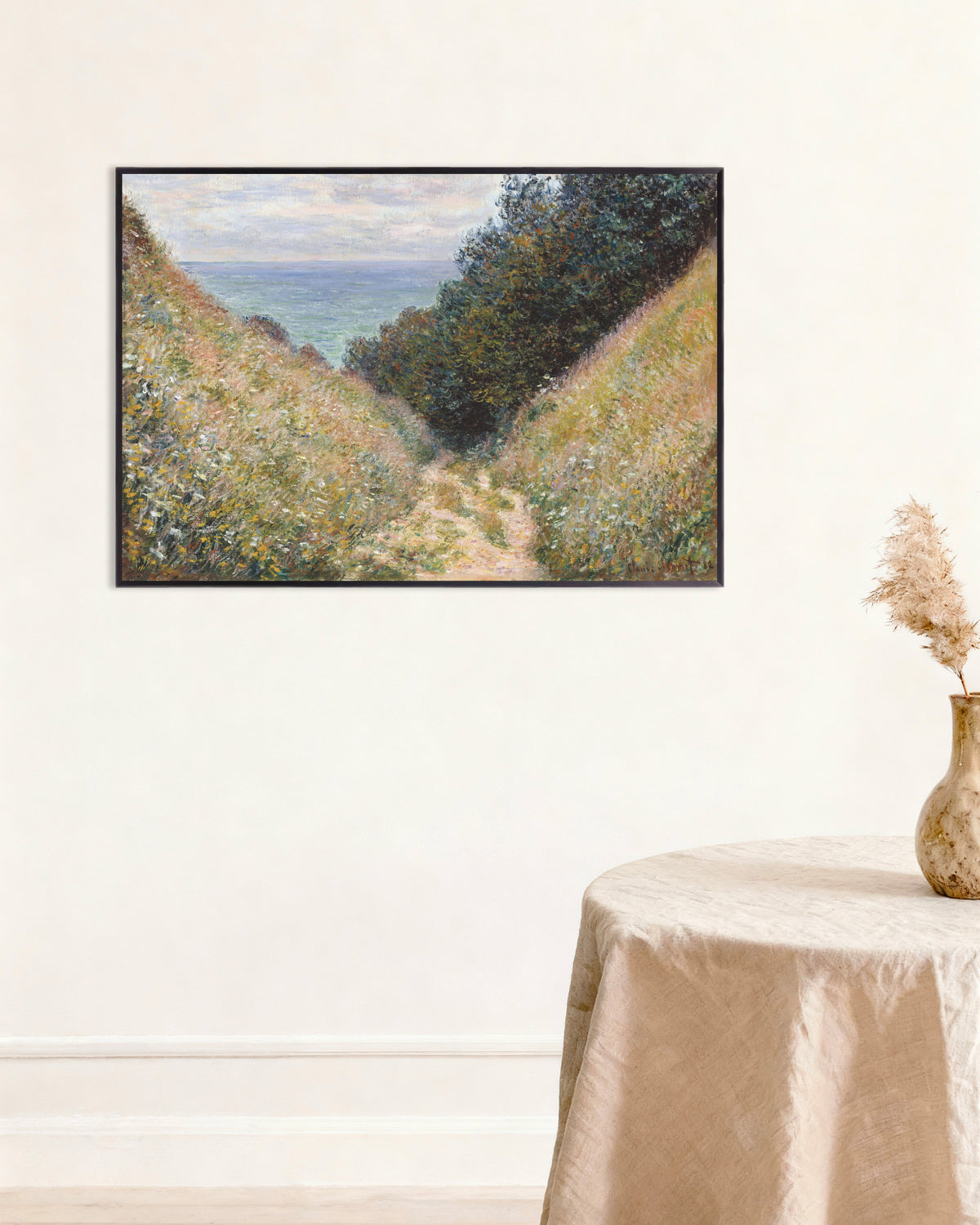 Poster Hålvägen vid La Cavée, Pourville (1882) av Claude Monet med metallram