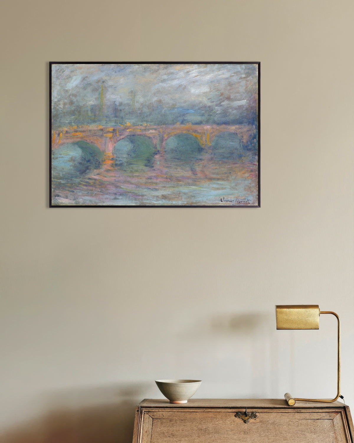 Poster Waterloo Bridge, London, i solnedgången (1904) av Claude Monet med metallram