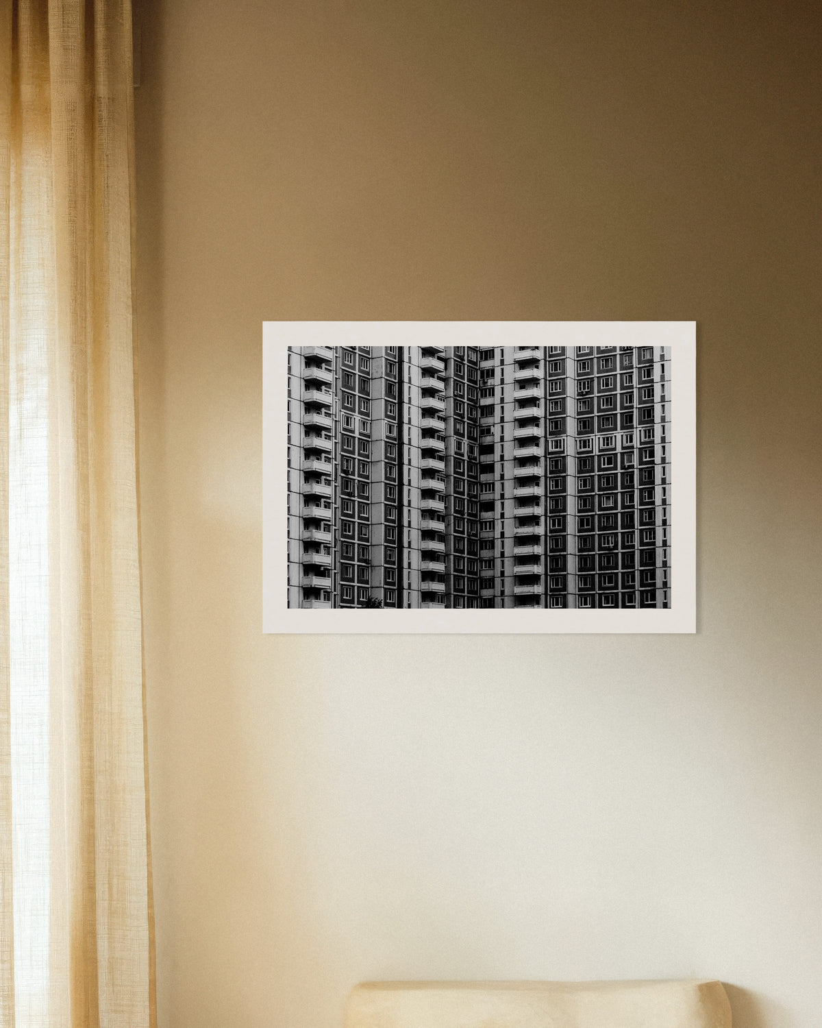 Poster ”Fönsterrutnät i ett höghus”