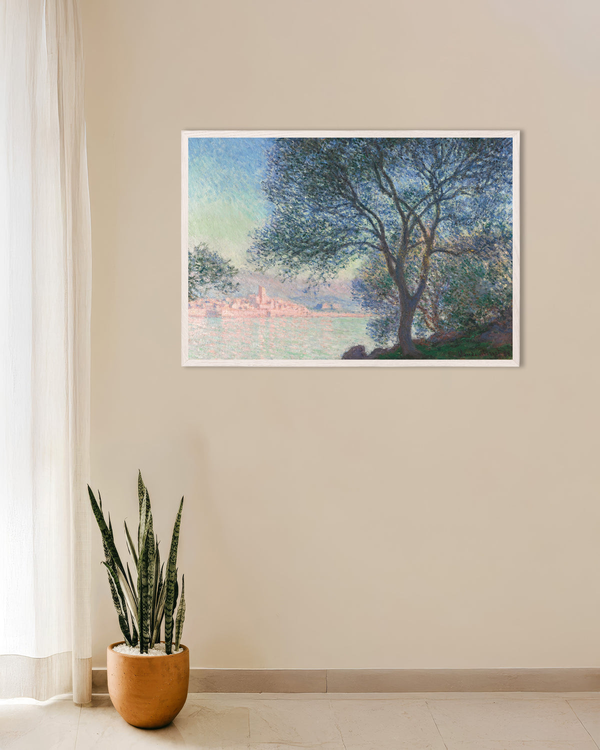 Poster Antibes sett från La Salis (1888) av Claude Monet med vit träram