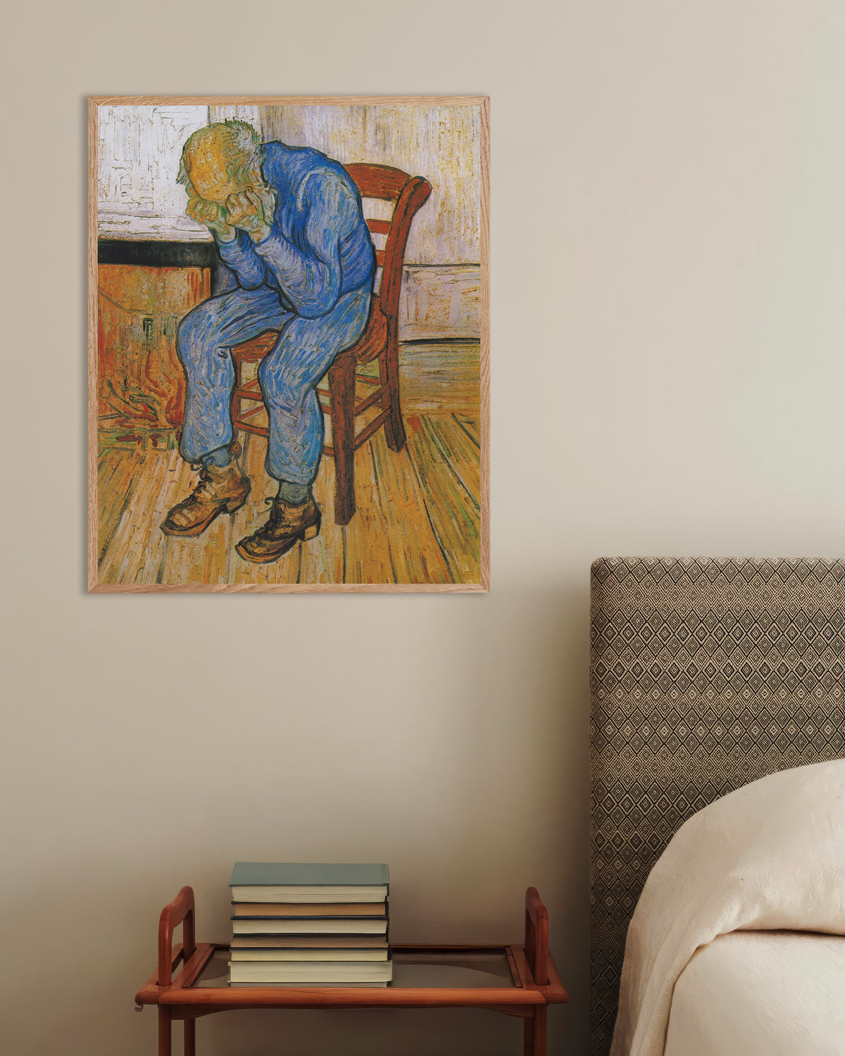 Poster av Vid evighetens port (1890) av Vincent van Gogh, med ram av naturträ