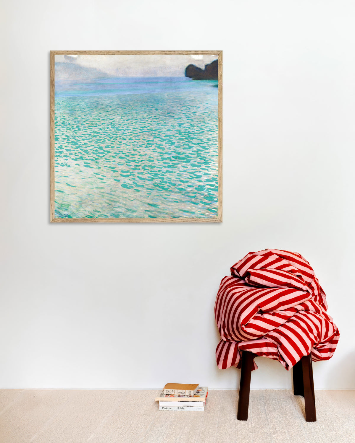 Poster Attersee (1900) av Gustav Klimt med ram i naturträ