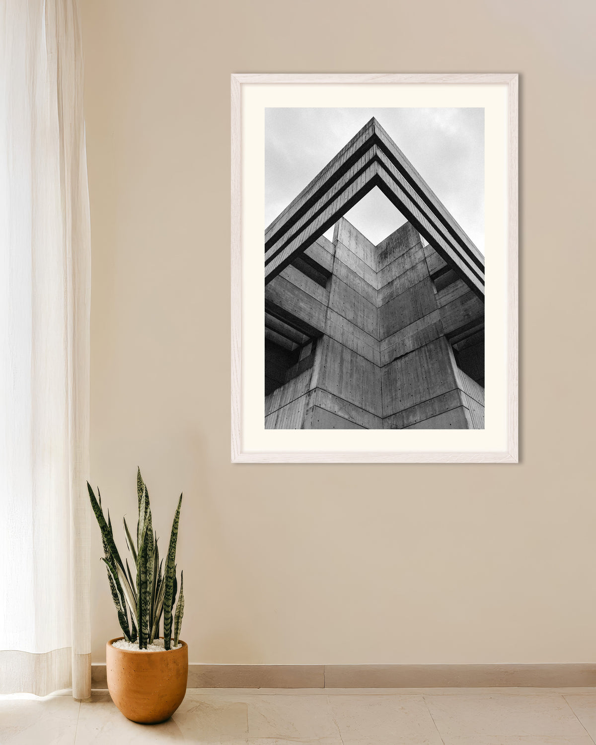 Poster ”Betongtakets silhuett sedd underifrån”, med vit träram