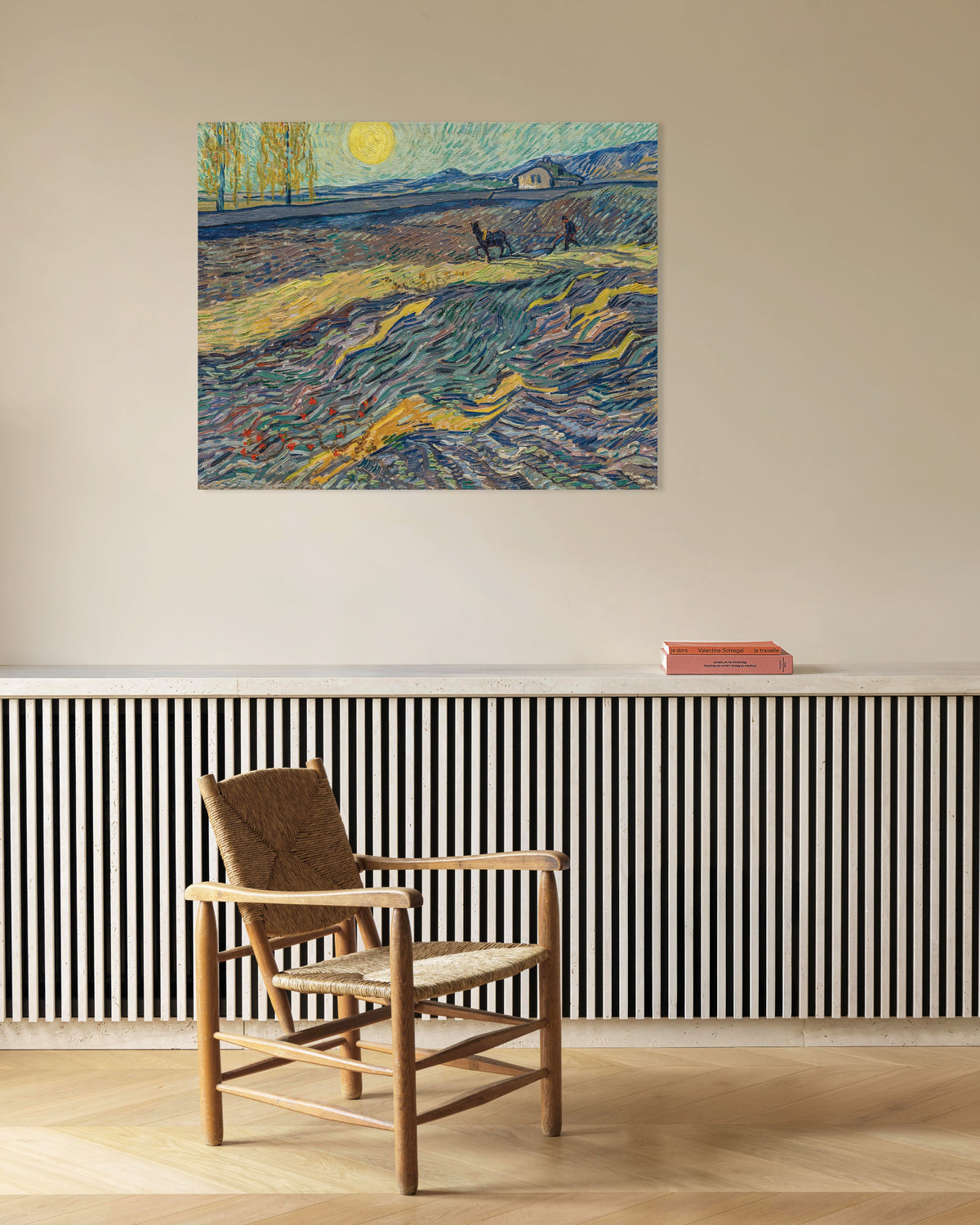Poster av Inhägnat fält med plöjare (1889) av Vincent van Gogh
