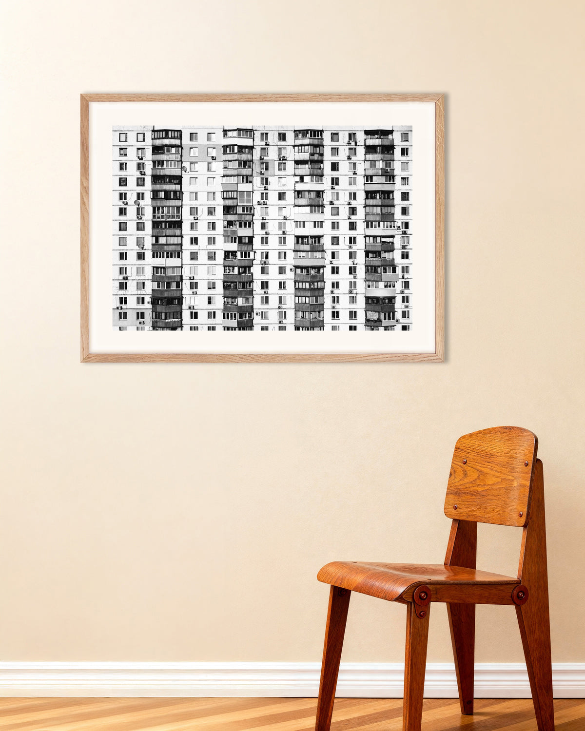 Poster ”Ändlöst bostadshus”, med ram i naturträ