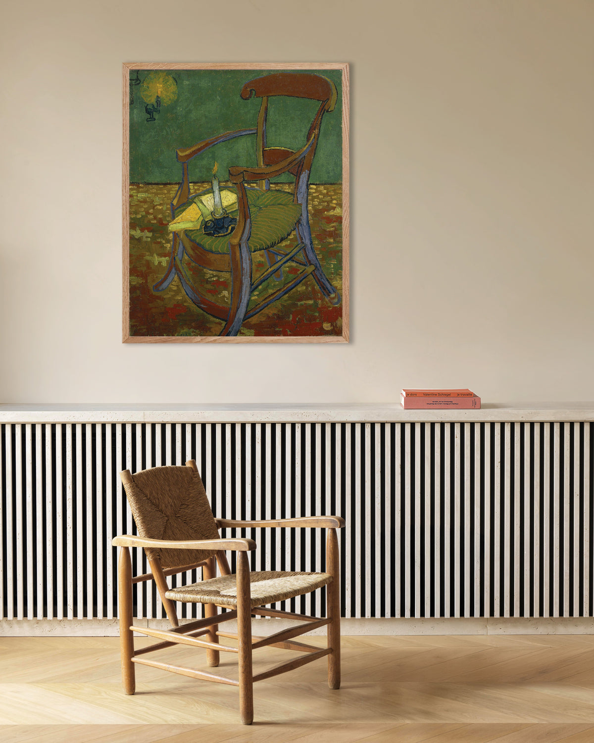 Poster med Gauguins stol (1888) av Vincent van Gogh, med ram i naturträ