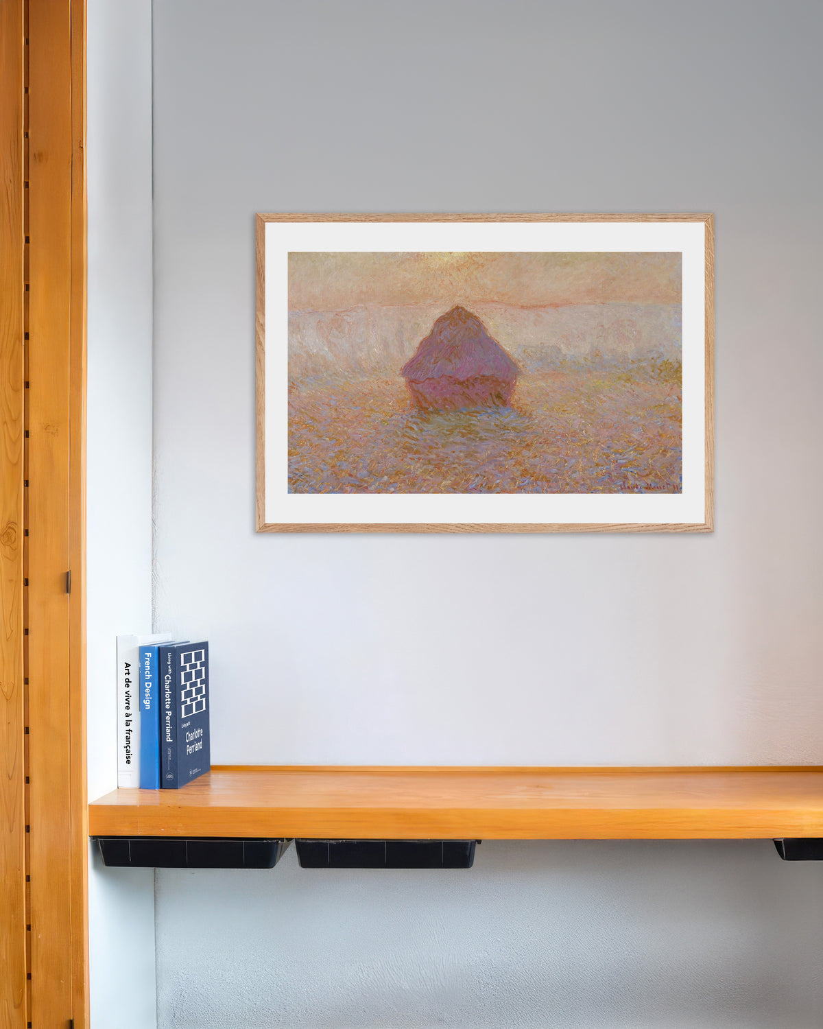 Poster Sädesstack, sol i dimman (1891) av Claude Monet med ram i naturträ