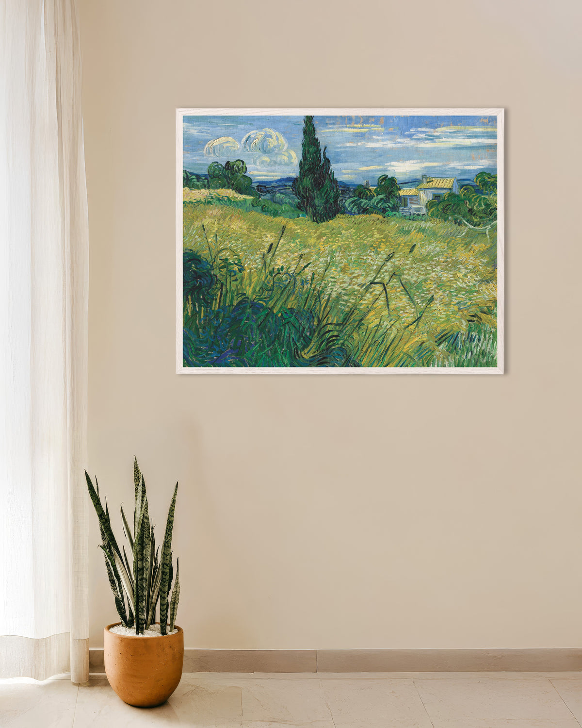 Poster med Grönt vetefält med cypress (1889) av Vincent van Gogh, med vit träram