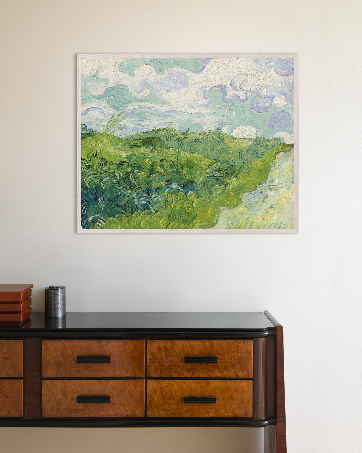 Poster med Gröna vetefält, Auvers (1890) av Vincent van Gogh, med vit träram