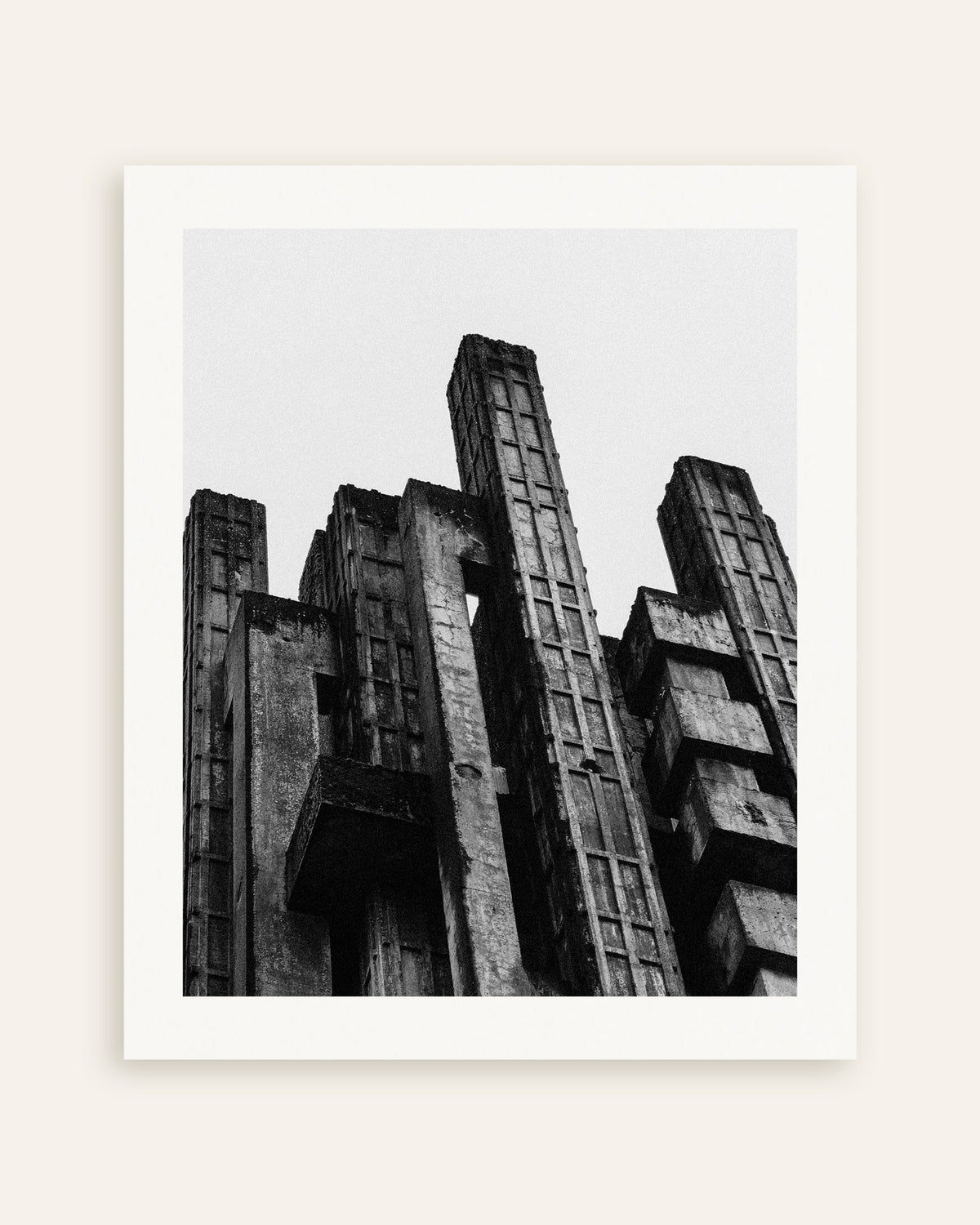 Poster ”Taggiga betongtorn”, miniatyr