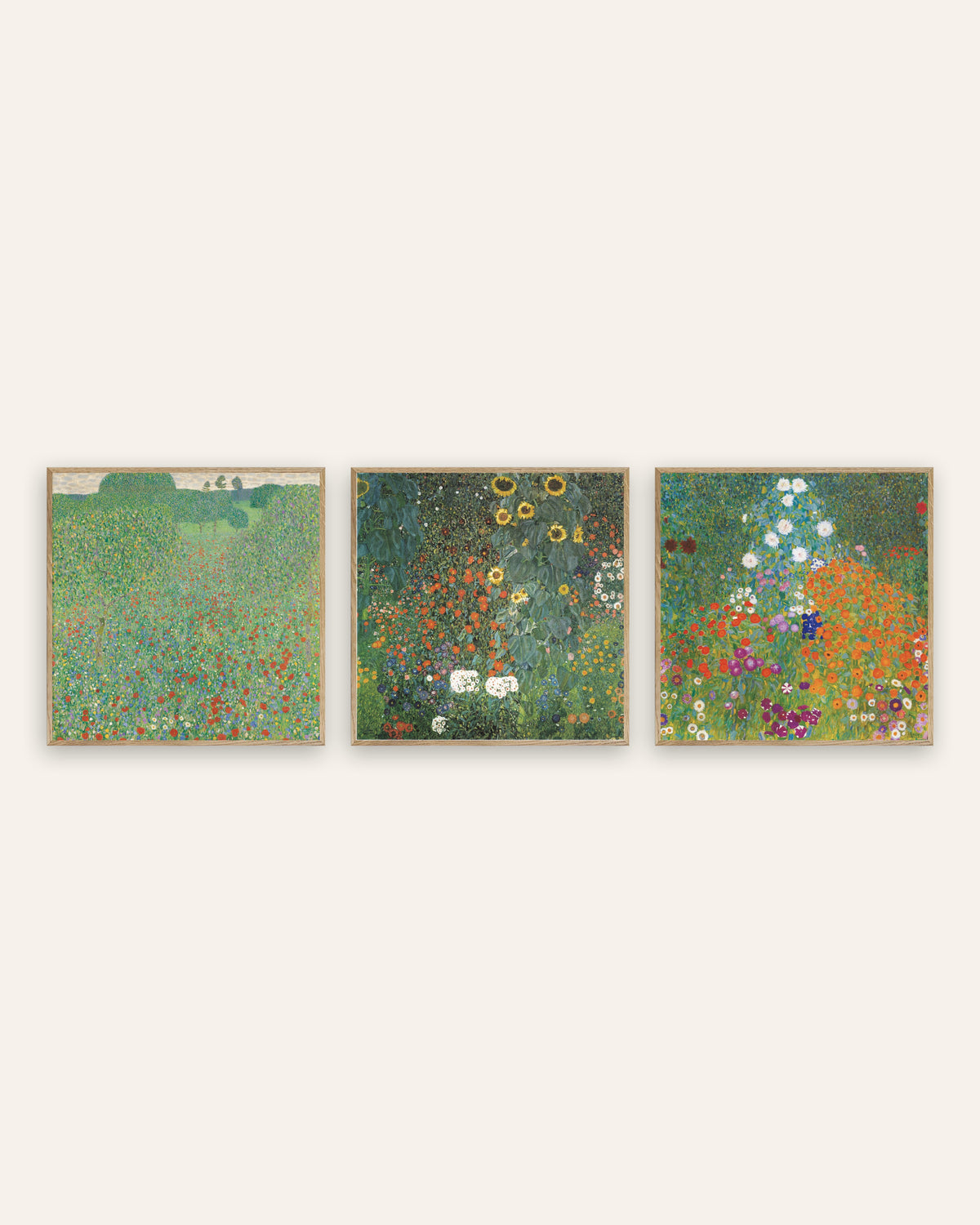 Klimt-posters, set med 3: Vallmofält, Bondeträdgård med solrosor och Bondeträdgård, i ramar av naturek