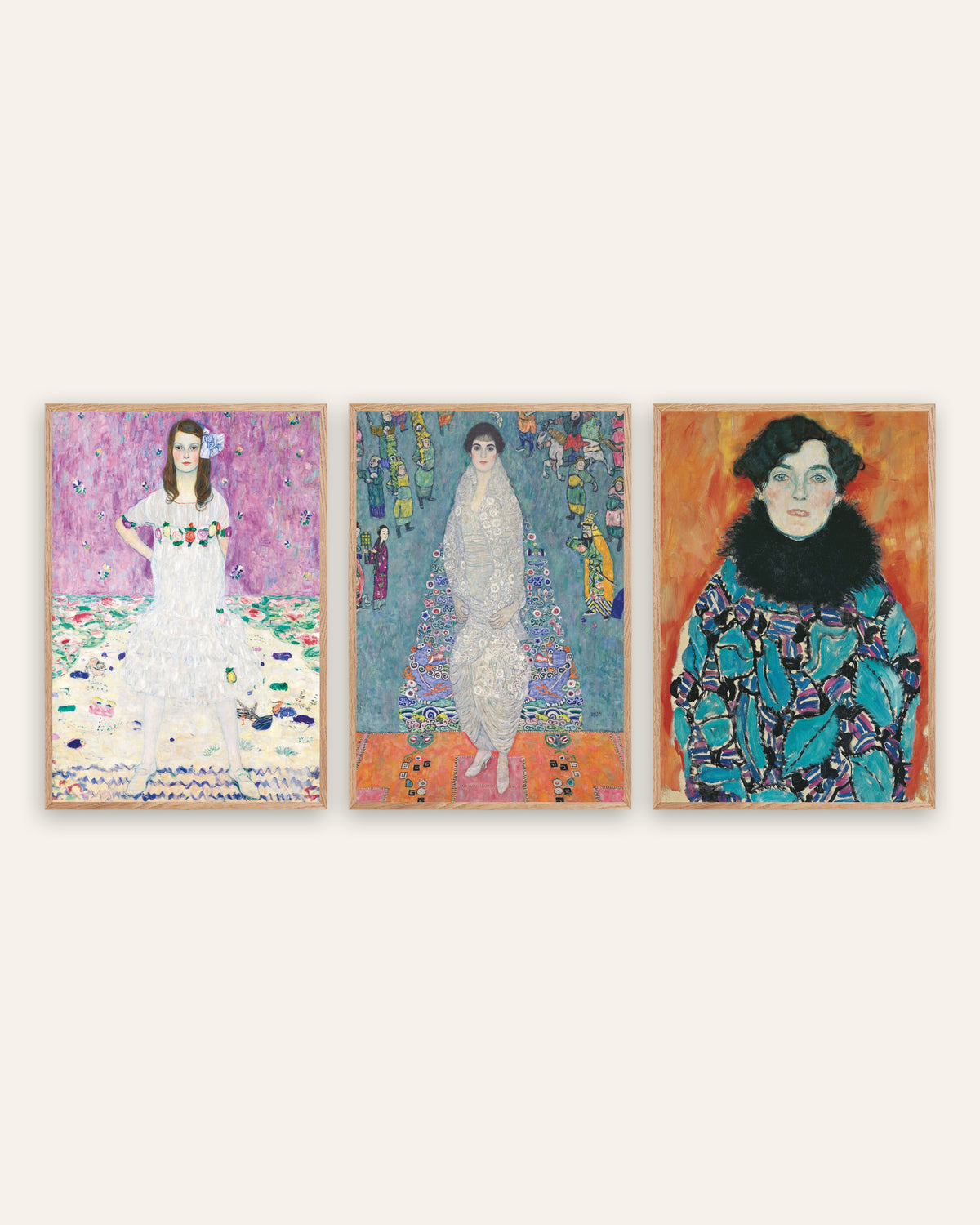 Klimt-posters, set med 3 porträtt: Mäda Primavesi, Elisabeth Lederer och Johanna Staude, i ramar av naturek