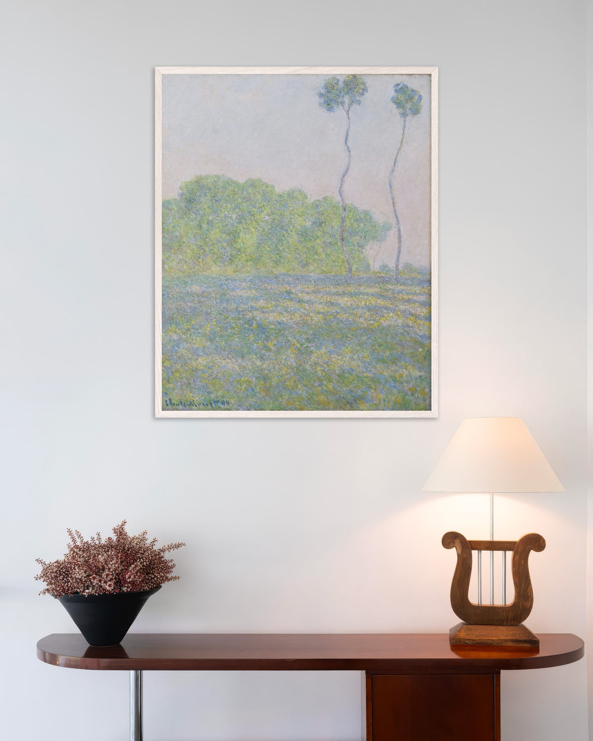 Poster Äng vid Giverny (1894) av Claude Monet med vit träram