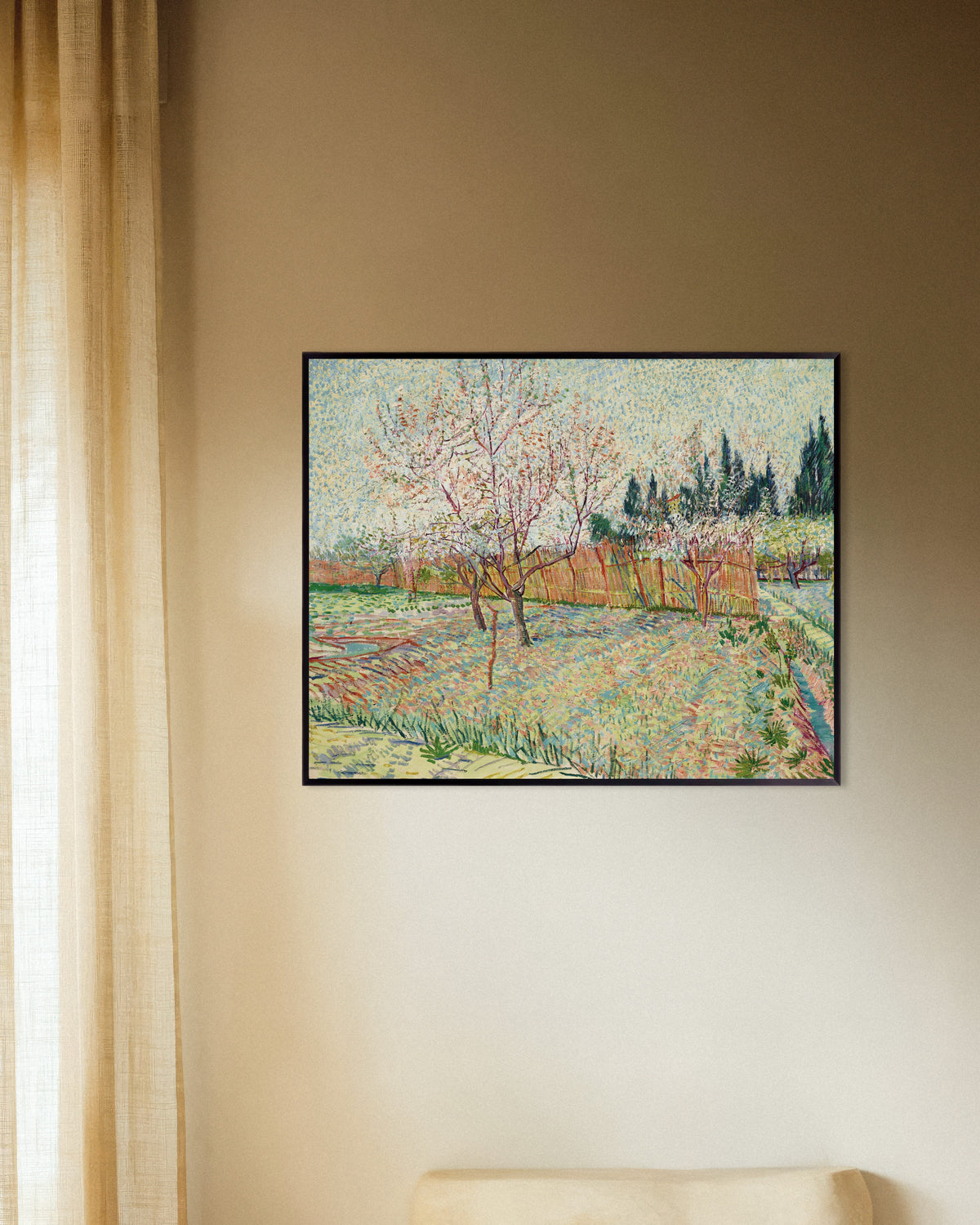 Poster av Fruktträdgård omgärdad av cypresser (1888) av Vincent van Gogh, med metallram