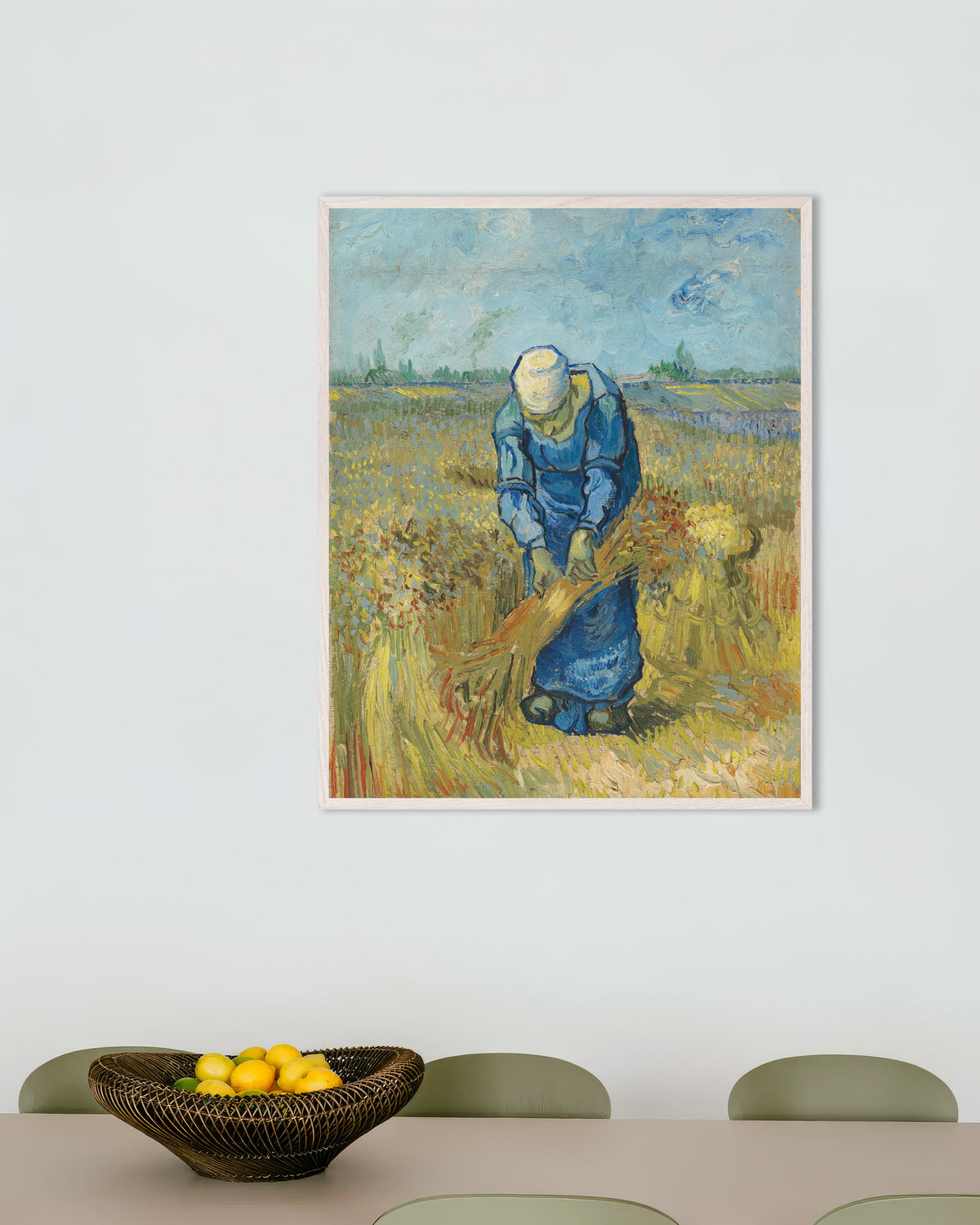 Poster med Bondkvinna som binder kärvar, efter Millet (1889) av Vincent van Gogh, med vit träram