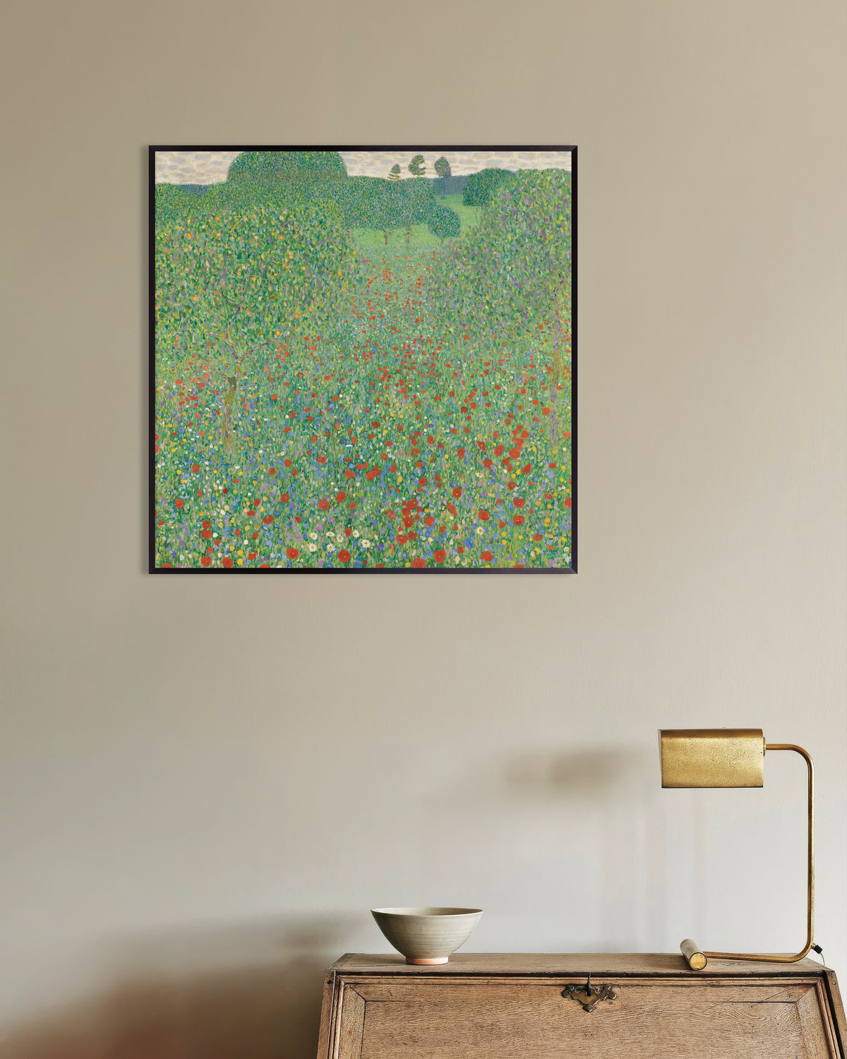 Poster Vallmofält (1907) av Gustav Klimt med metallram