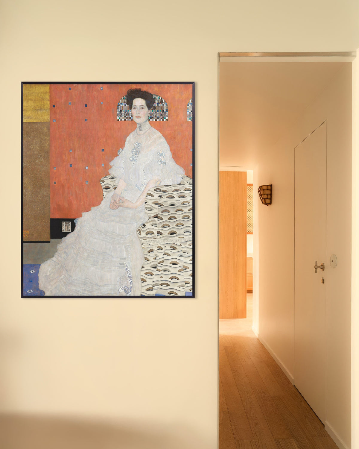 Poster Porträtt av Fritza Riedler (1906) av Gustav Klimt med metallram