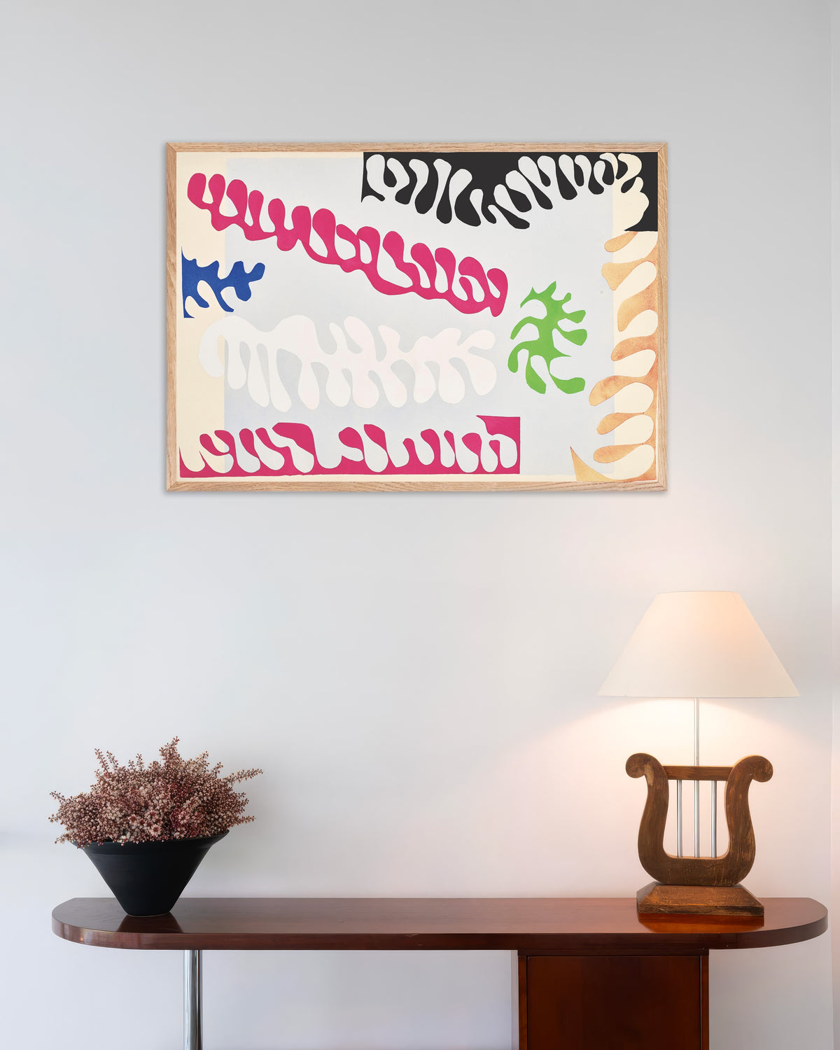 Poster med Lagunen i rosa och vitt (Jazz, 1947) av Henri Matisse, med ram i naturträ