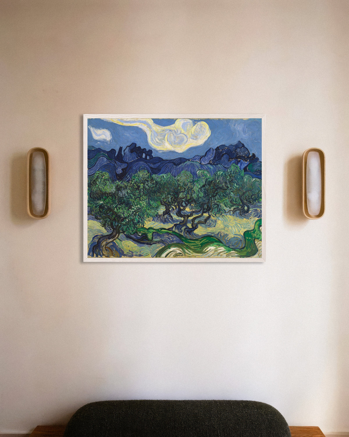 Poster med Olivträden (1889) av Vincent van Gogh, med vit träram