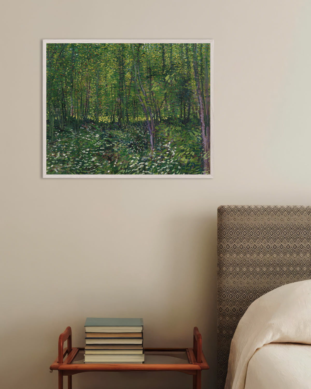 Poster med Träd och snårskog (1887) av Vincent van Gogh, med vit träram
