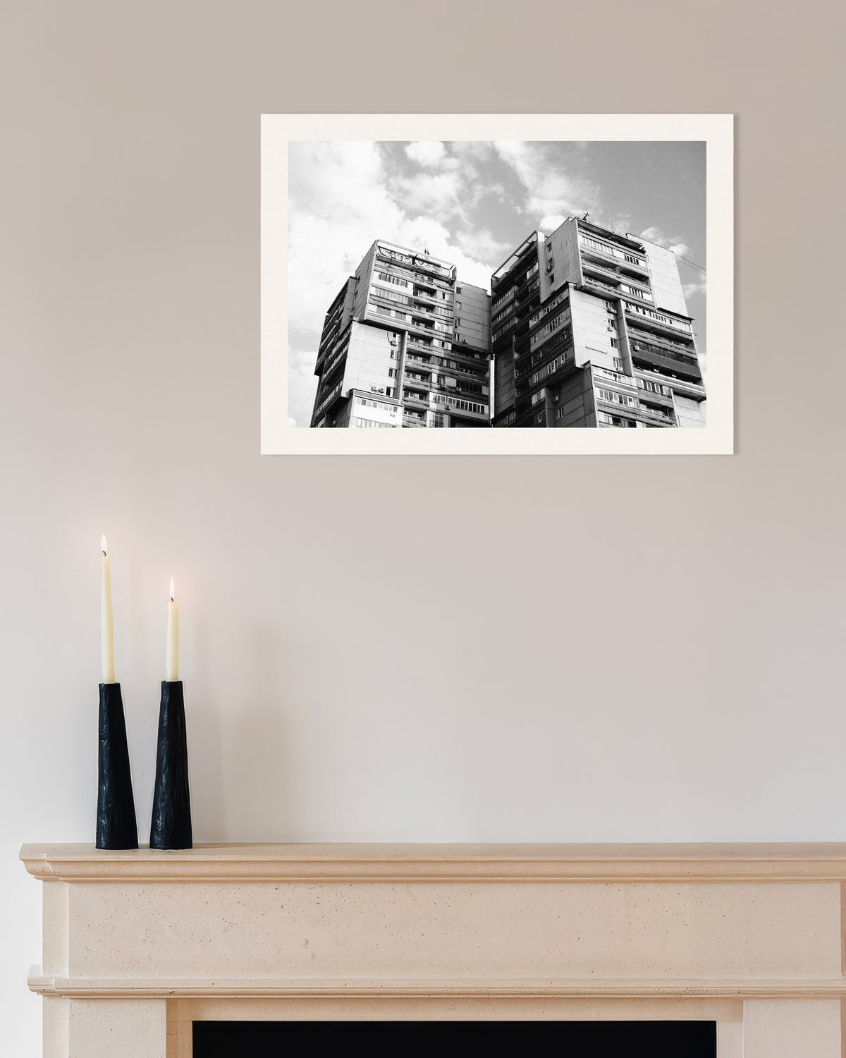Poster ”Tvillingtorn i molnen”