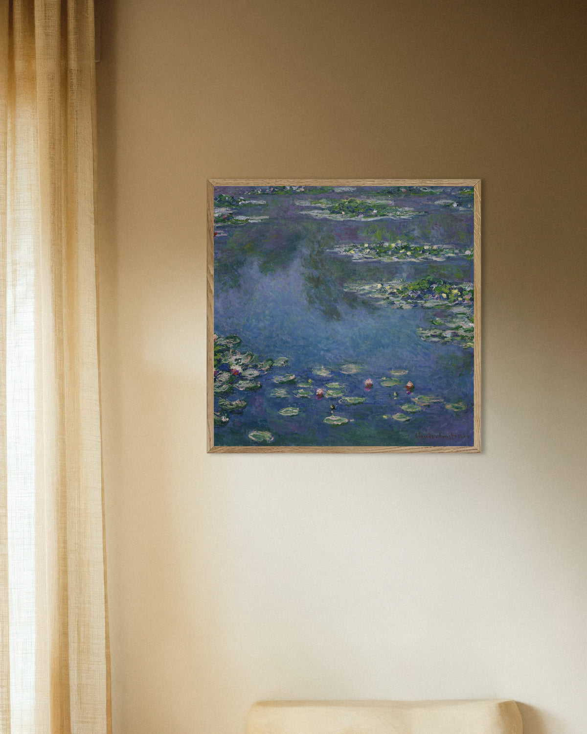 Poster Näckrosor (1906) av Claude Monet med ram i naturträ
