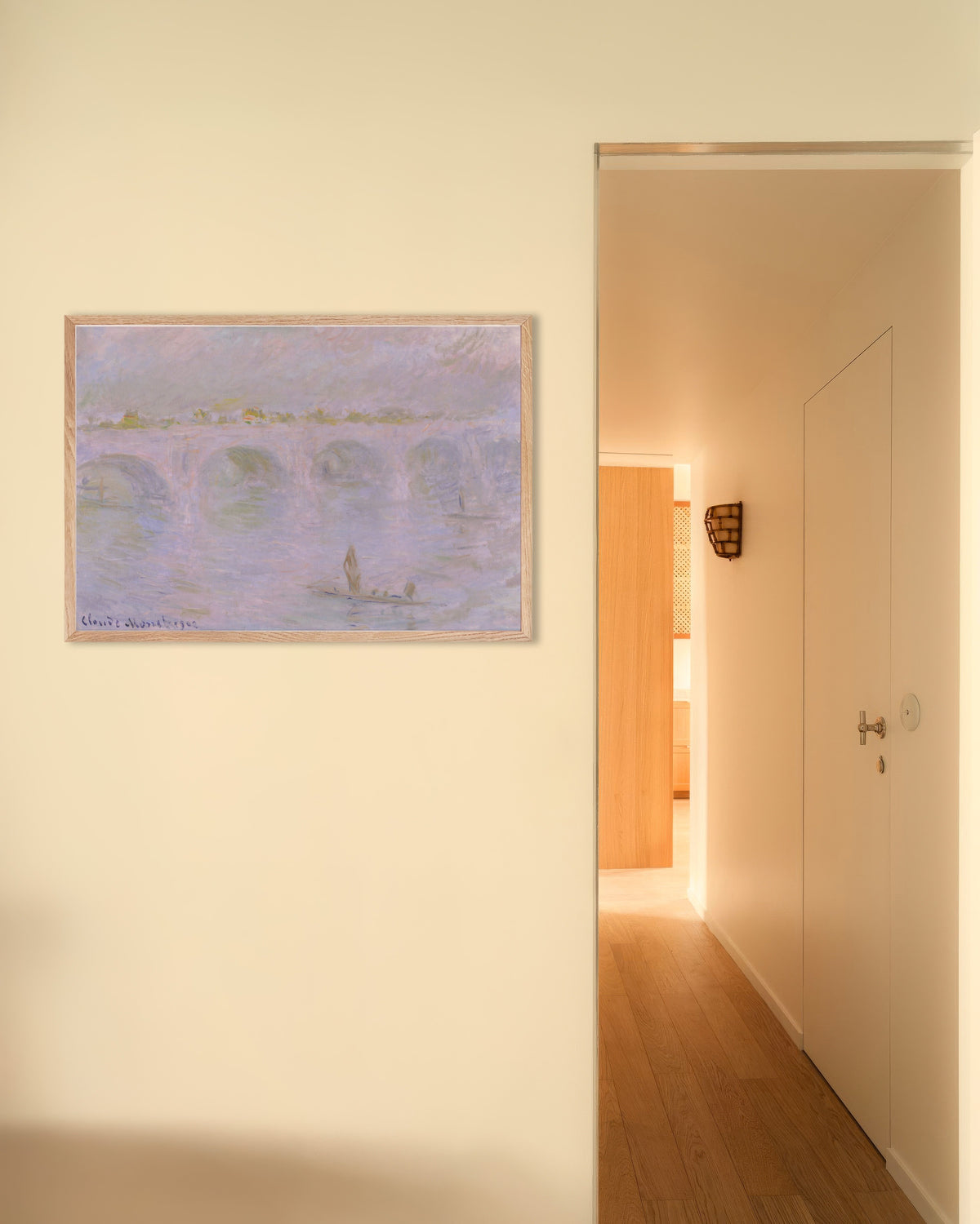 Poster Waterloo Bridge, London (1902) av Claude Monet med ram i naturträ