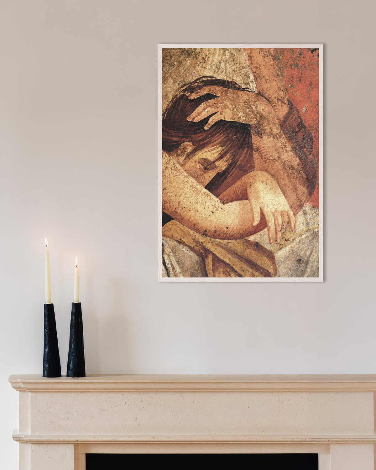 Poster med freskdetaljen av den tröstade invigda från Mysterievillan i vit träram